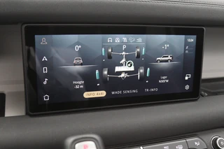 Land Rover Defender – thumbnail 40