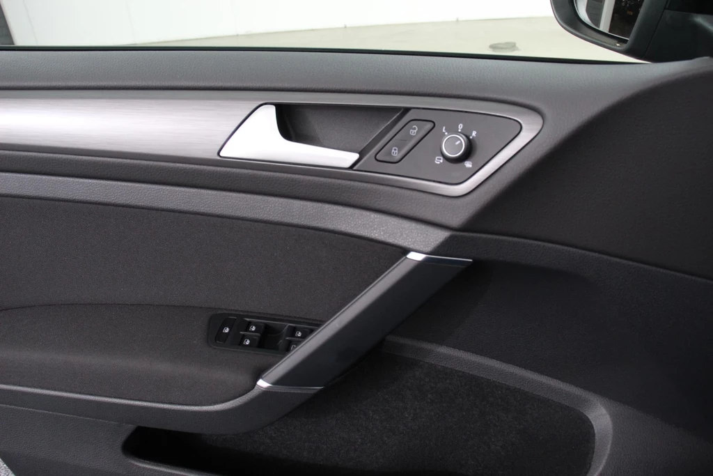 Volkswagen e-Golf – foto 20