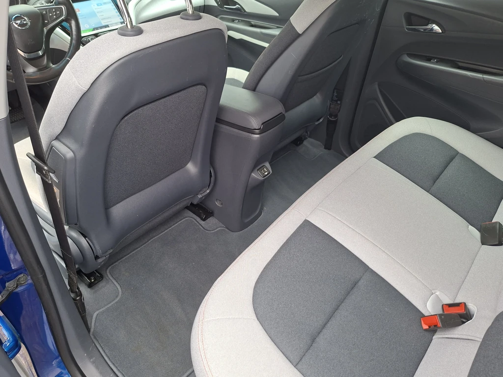 Opel Ampera-e – foto 38