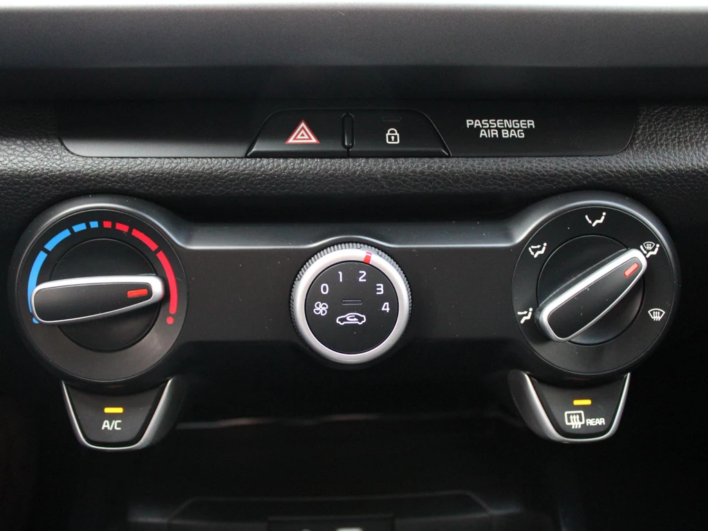 Kia Rio – foto 18