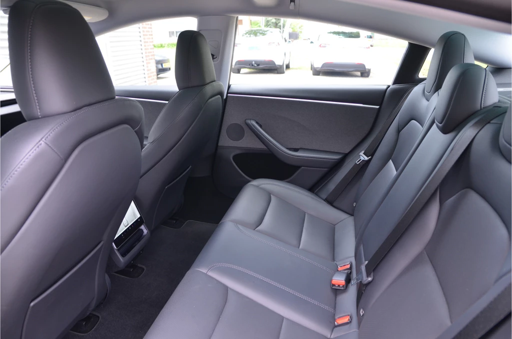 Tesla Model 3 – foto 14