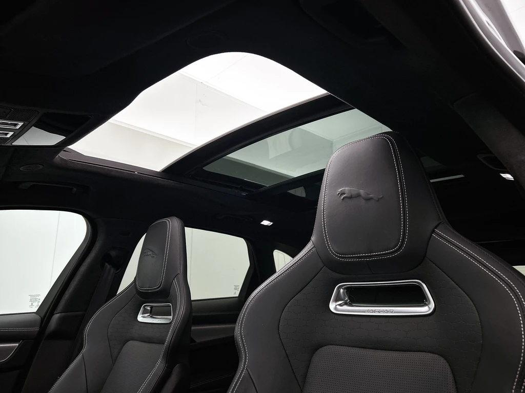 Jaguar F-PACE – foto 33