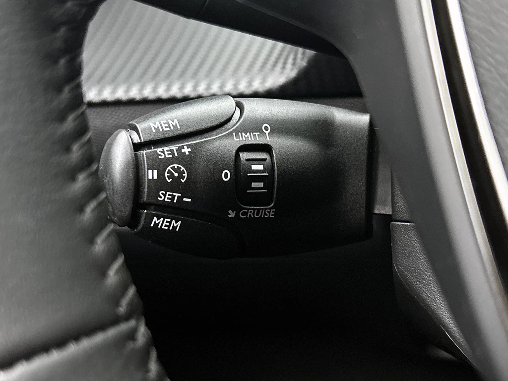 Peugeot 208 – foto 6