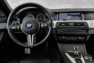 BMW M5 – thumbnail 15