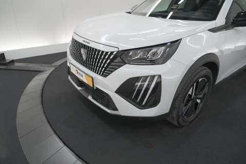 Peugeot 2008 1.2 Hybrid 145 Allure | Apple Carplay | Climate Control | Parkeersensoren Voor + Achter