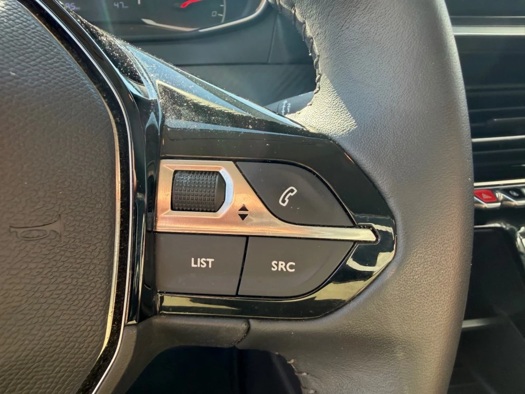 Peugeot 208 – foto 16