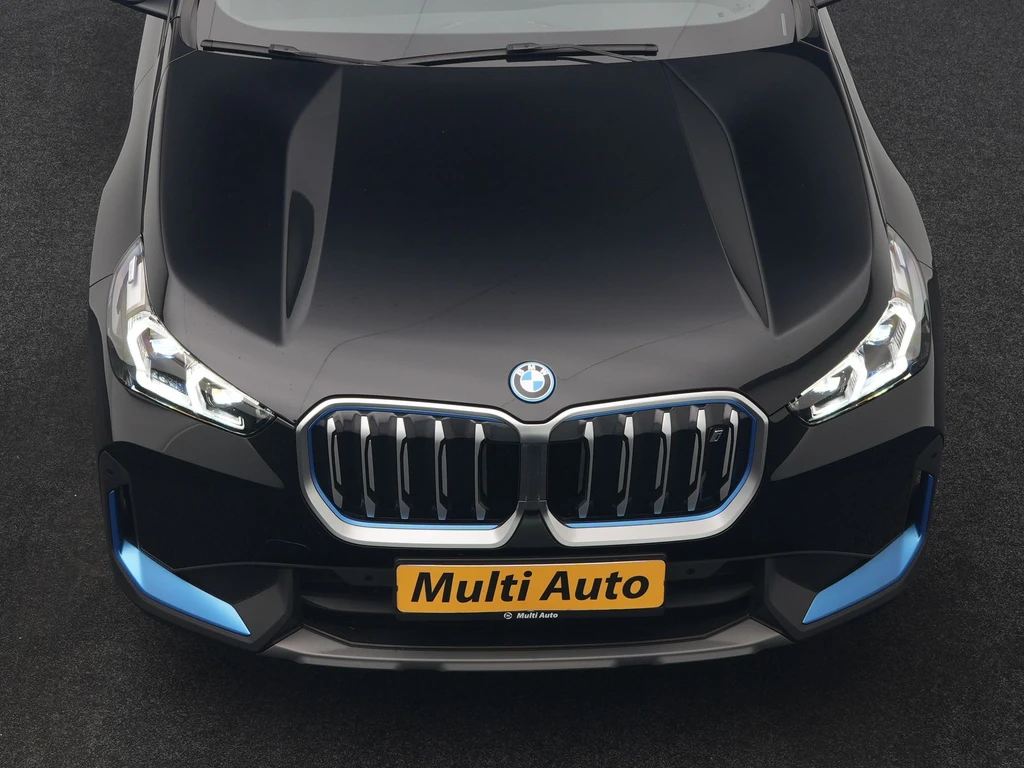 BMW iX1 – foto 11