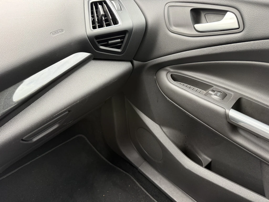 Ford Kuga – foto 19