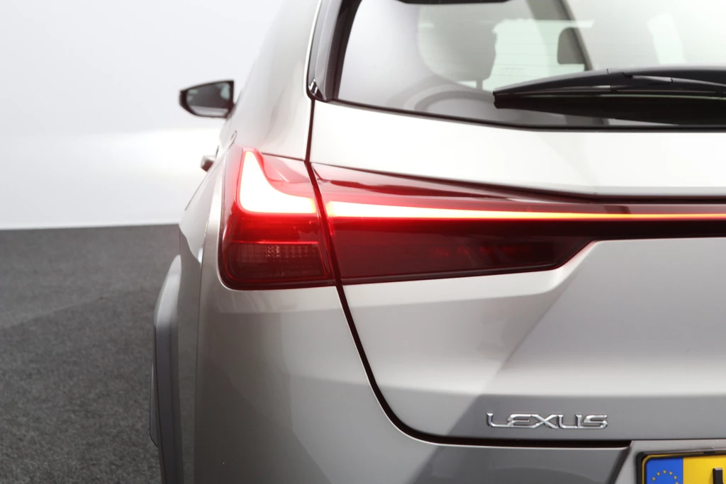 Lexus UX – foto 18