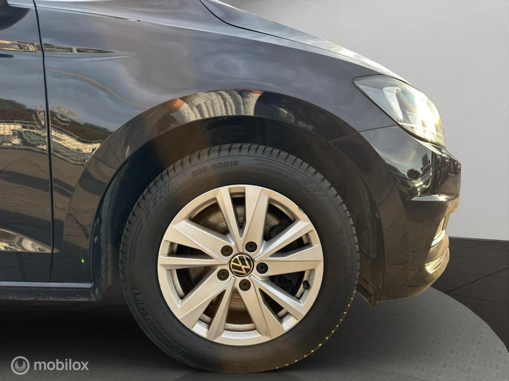 Volkswagen Touran – foto 22