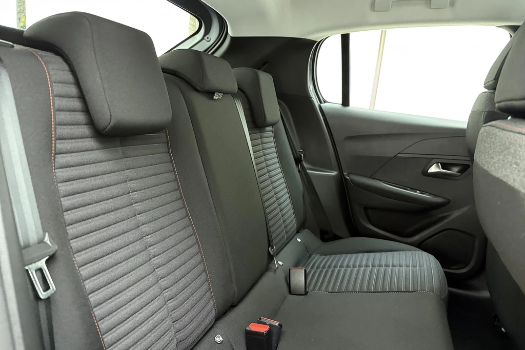 Peugeot 208 – foto 15