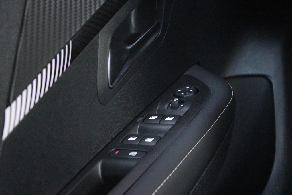 Peugeot 208 – foto 19