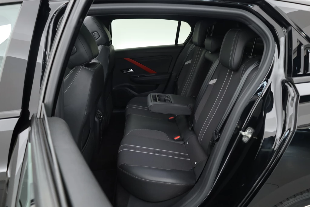 Opel Astra – foto 37