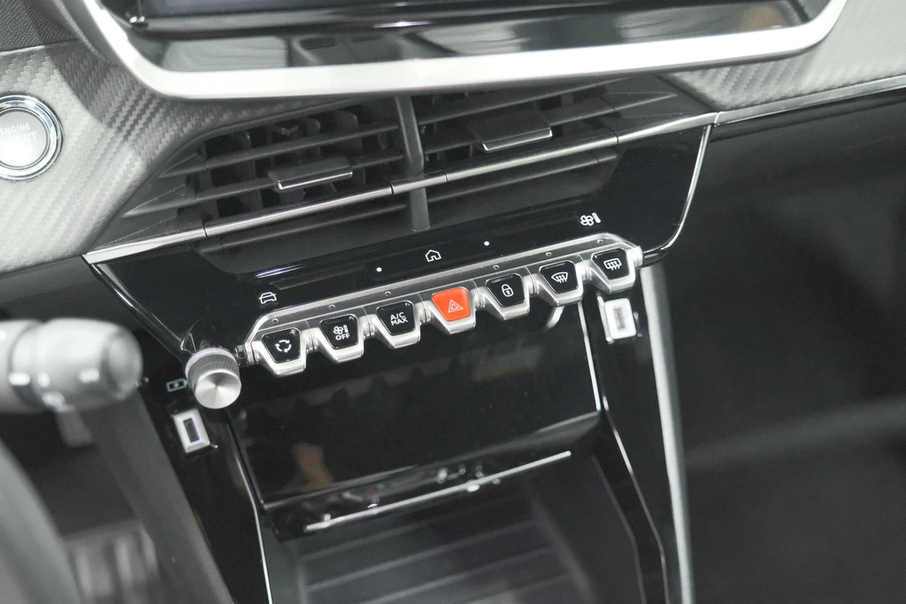 Peugeot e-2008 – foto 37