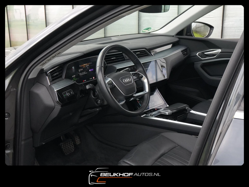 Audi e-tron – foto 32