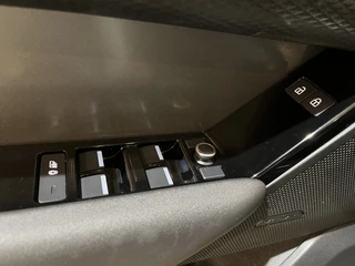 Land Rover Range Rover Velar – thumbnail 21