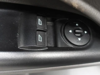 Ford Transit Connect – thumbnail 14