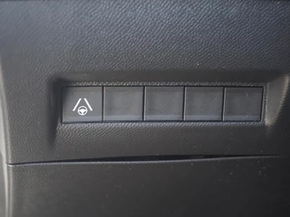 Peugeot 2008 – thumbnail 16