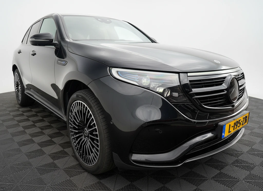 Mercedes-Benz EQC – foto 8