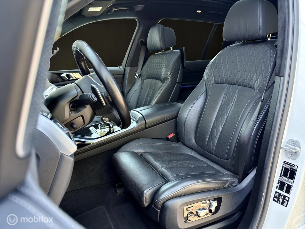 BMW X7 – foto 11