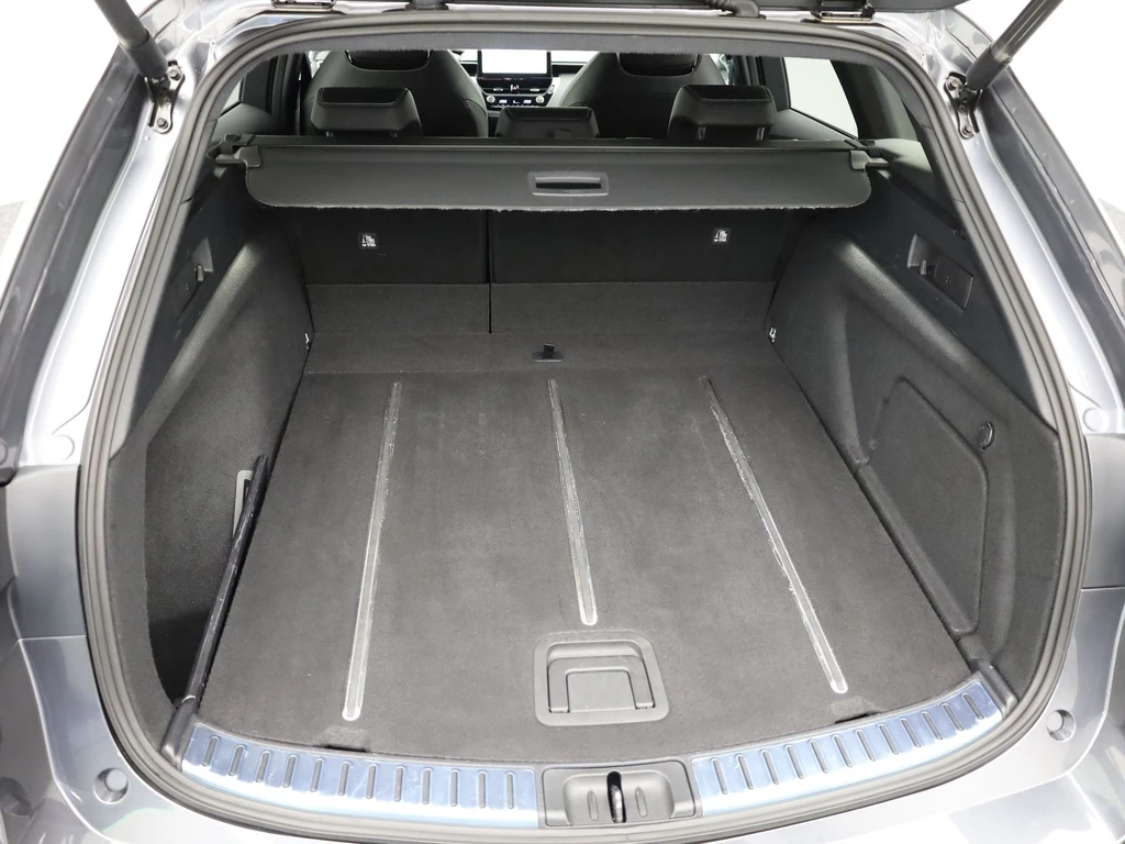 Toyota Corolla Touring Sports – foto 31
