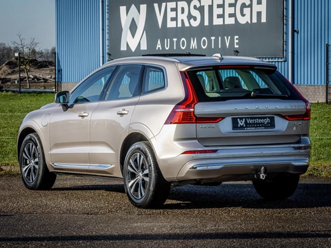 Volvo XC60 2.0 T6 Plug-in hybrid AWD Essential Edition Bright
