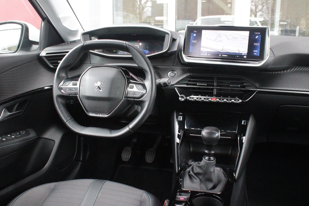 Peugeot 208 – foto 33