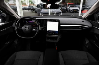 Renault Megane E-Tech – thumbnail 24