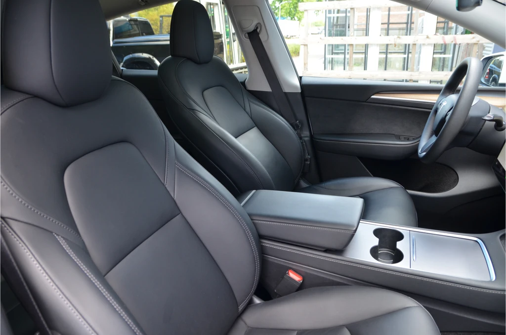 Tesla Model Y – foto 7