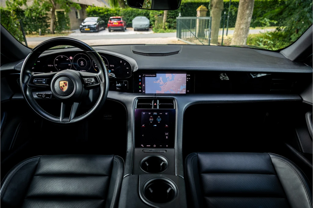 Porsche Taycan – foto 13