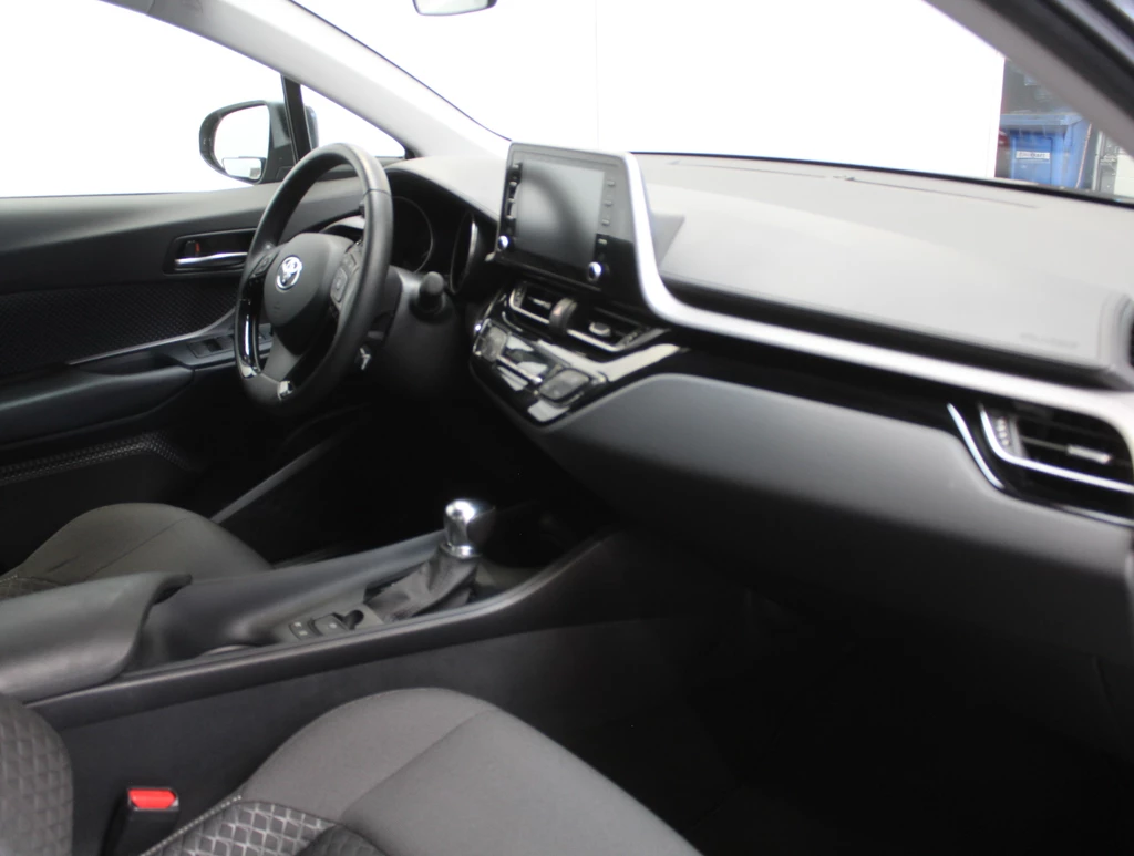 Toyota C-HR – foto 15