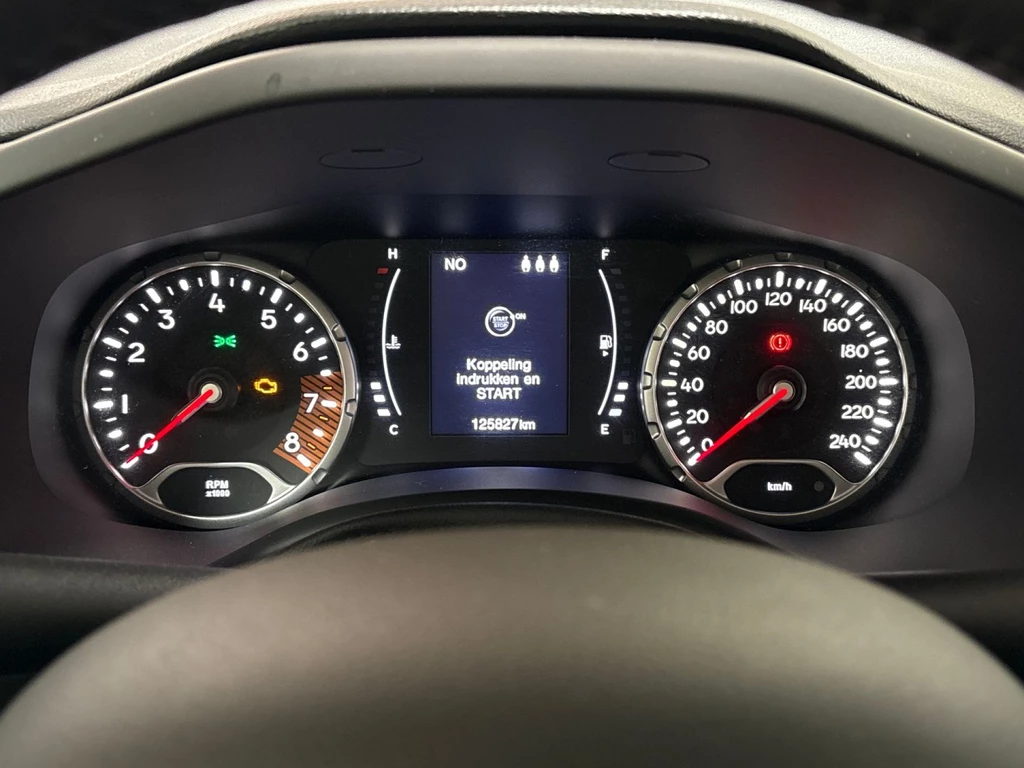 Jeep Renegade – foto 16