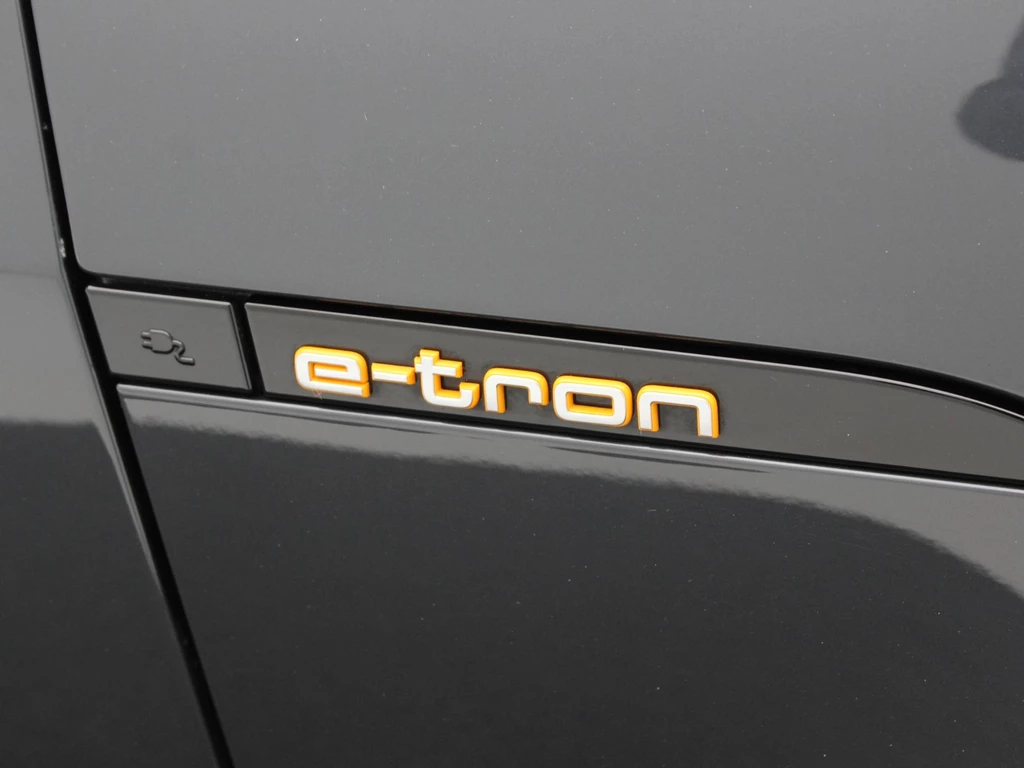 Audi e-tron – foto 13