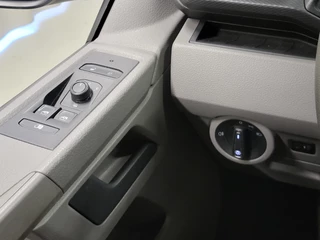 Volkswagen Transporter – thumbnail 17