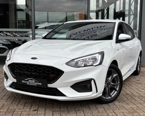 Ford Focus 1.0 ECOBOOST ST-LINE AUTOMAAT NAVI PDC-CAMERA WINTERPACK.