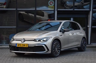 Volkswagen Golf – thumbnail 1