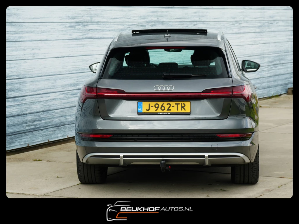 Audi e-tron – foto 8