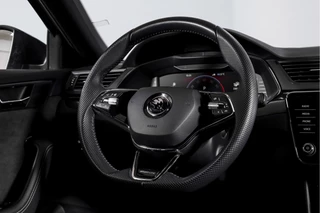 Škoda Superb – thumbnail 15