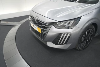 Peugeot 208 – thumbnail 1