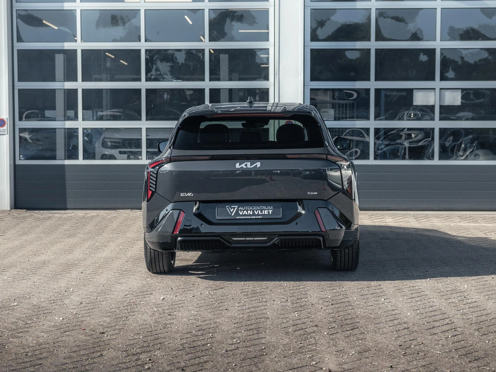 Kia EV4 – foto 5