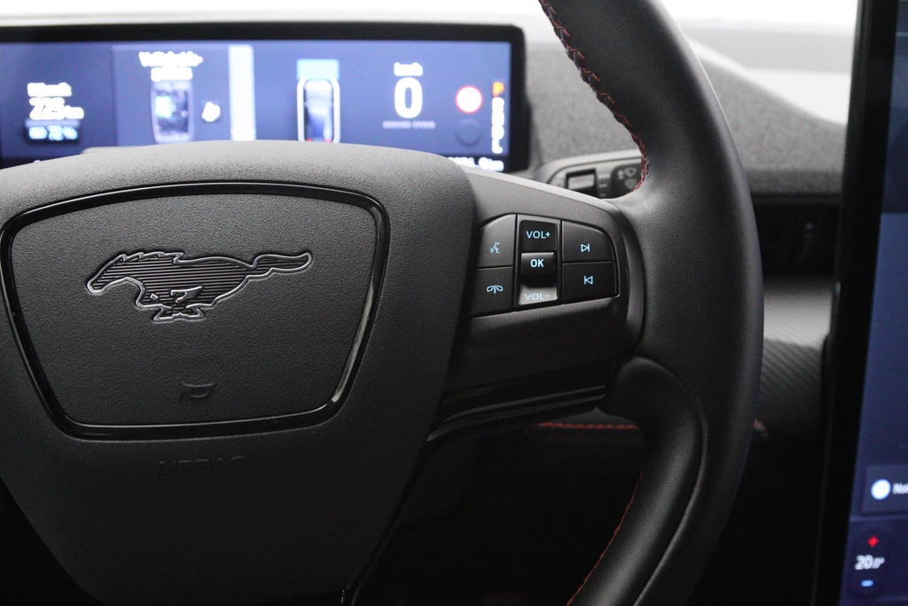 Ford Mustang Mach-E – foto 18