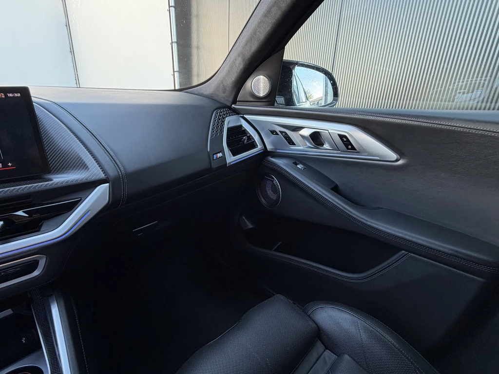 BMW XM – foto 33