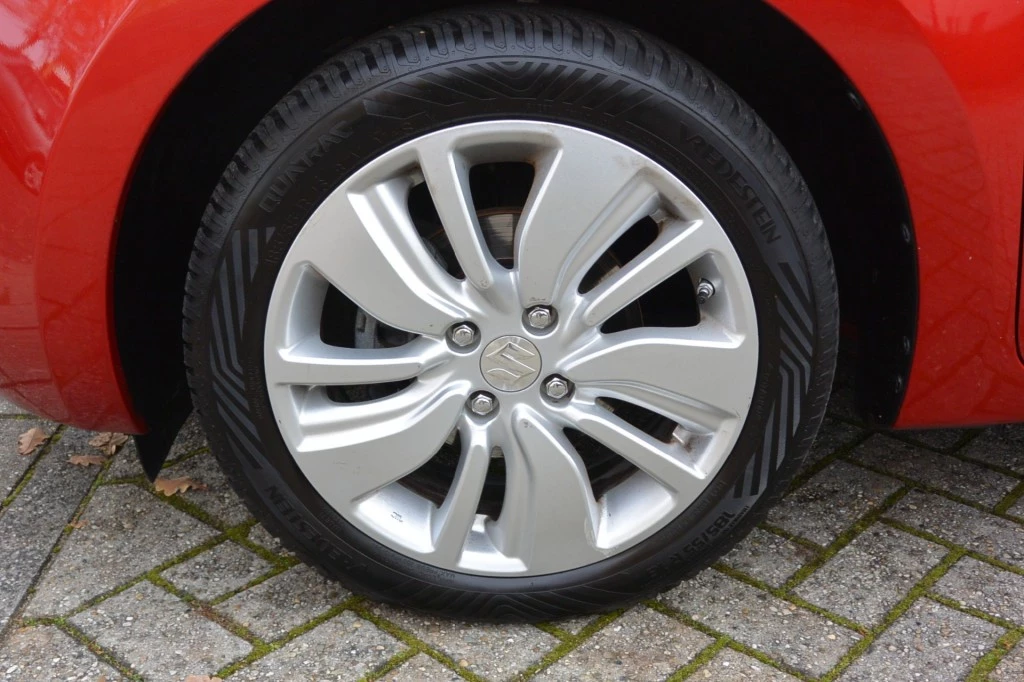 Suzuki Swift – foto 13