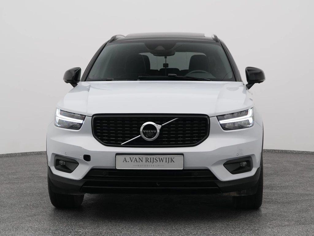 Volvo XC40 – foto 16