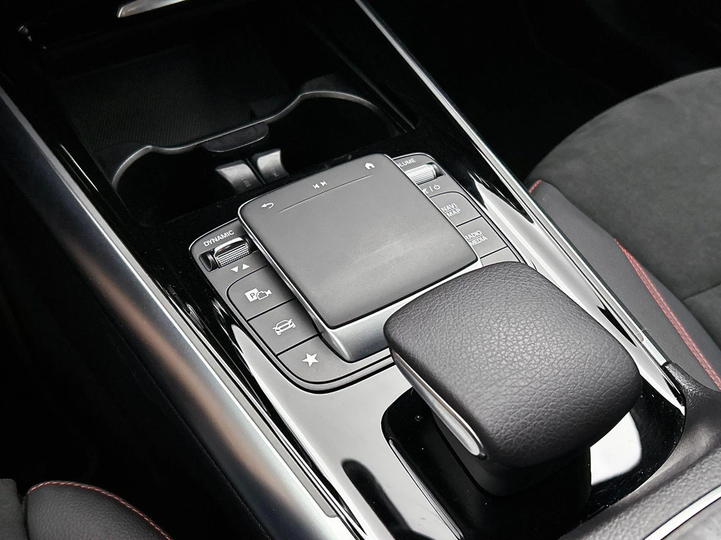 Mercedes-Benz EQA – foto 39