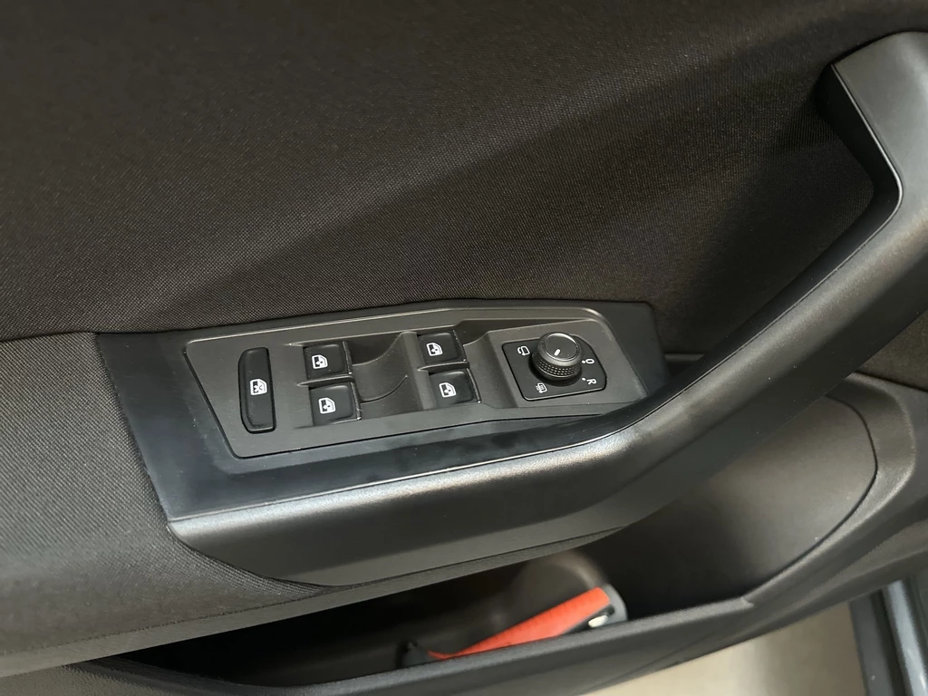 Volkswagen T-Roc – foto 18
