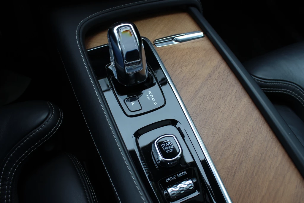 Volvo XC90 – foto 30