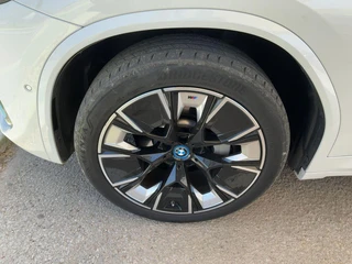 BMW iX3 – thumbnail 2