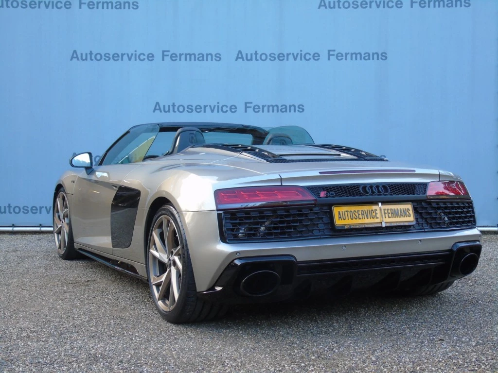 Audi R8 – foto 12
