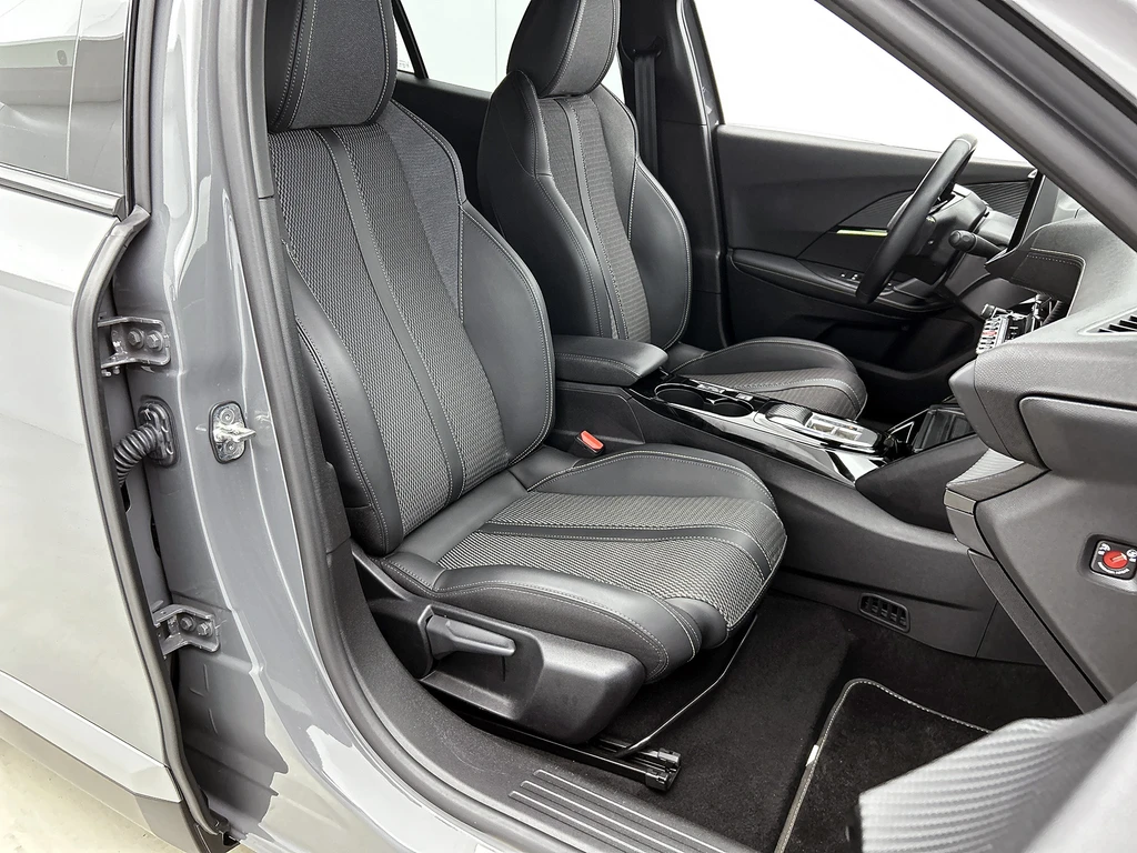 Peugeot e-2008 – foto 42